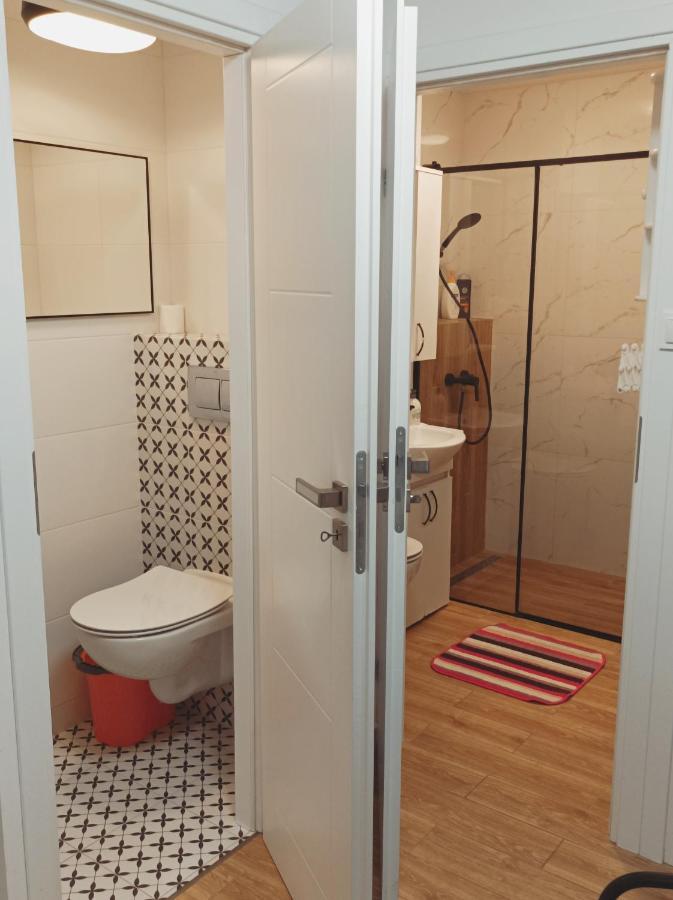 Apartament City Center 3 Bedroom Apartment *