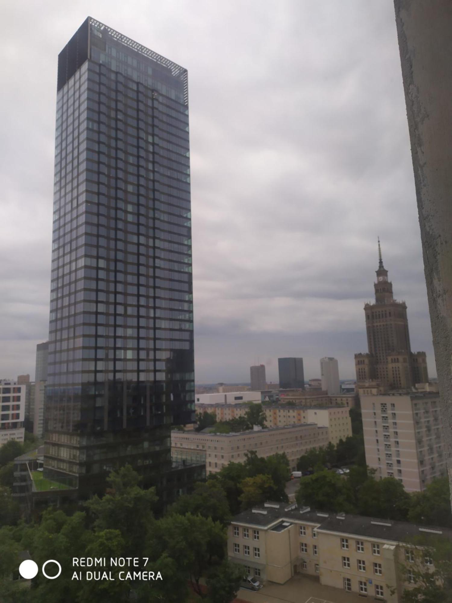 Apartament City Center 3 Bedroom Apartment Warsaw
